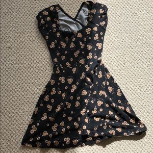 RARE BRANDY CROSSED BACK DRESS, DAISY PATTERN